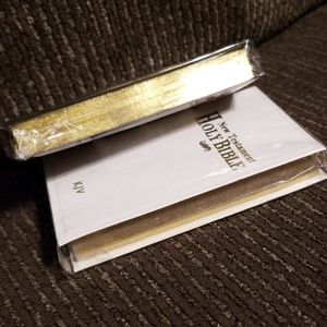 $6 Closeout!  KJV Holy Bible (Mini)